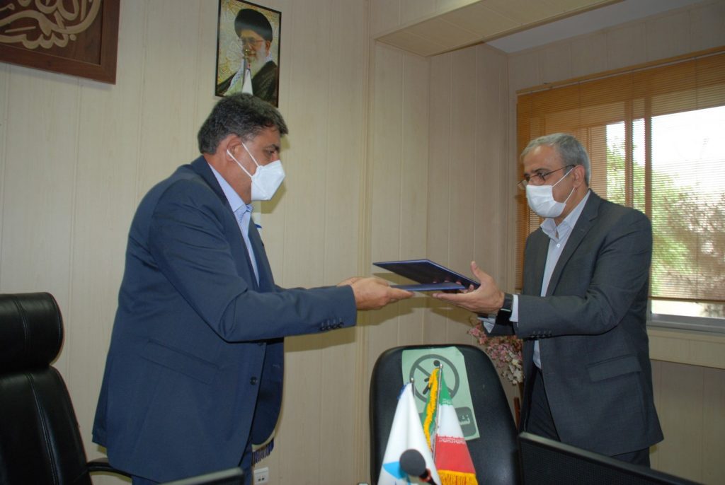 Concluding a Memorandum of Understanding between the Water Research Institute and the Tehran Disaster Mitigation and Management Center (TDMMC)