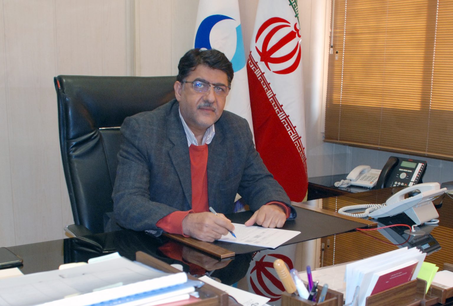 پیام تبریک رئیس موسسه تحقیقات آب به مناسبت هفته دولت و روز کارمند‎