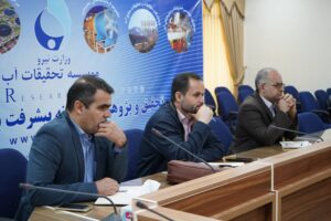 ارزیابی شرکت‌های دانش‌بنیان متقاضی استقرار در مرکز رشد مشترک آب و پساب موسسه تحقیقات آب و پارک علم و فناوری دانشگاه علم و صنعت