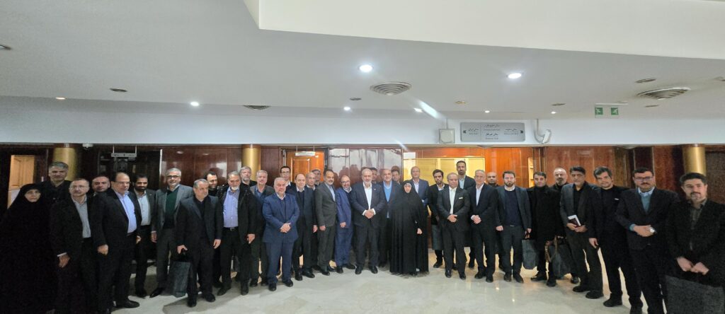 گزارش تصویری/مراسم تقدیر از برگزیدگان پژوهش و فناوری وزارت نیرو